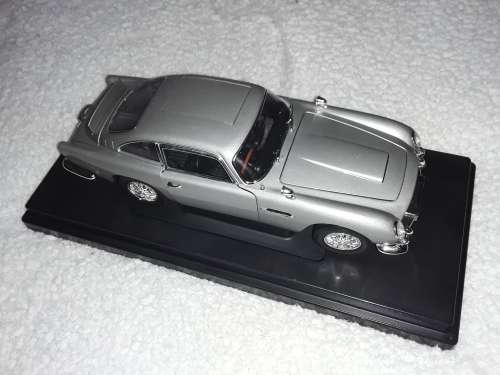 Joy Ride James Bond Aston Martin DB5 Goldfinger 1:18 Scale.